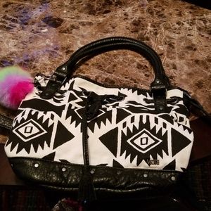 Van's bucket bag